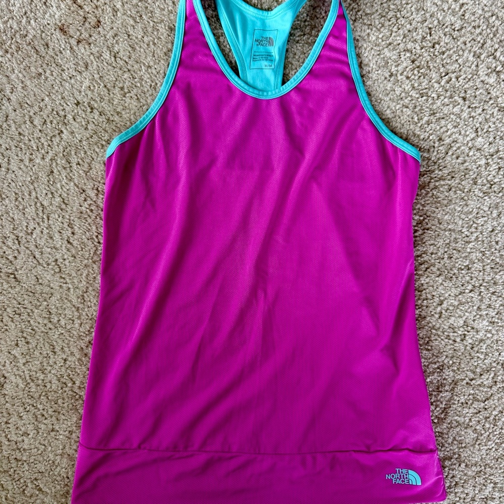 • north face tank •